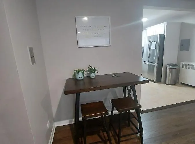 Away From Apartamento